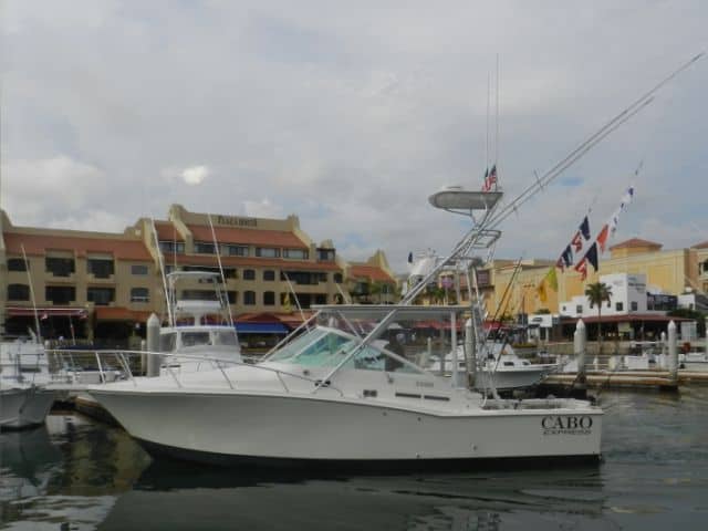 32' Cabo Express